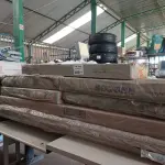 LOTE 380 - 01 LOTE COM VÁRIAS PEÇAS DE MÓVEIS DIVERSOS DESMONTADAS. (NO ESTADO, LEILÃO NÃO TEM GARANTIA E NEM DEVOLUÇÃO, SUJEITO A POSSÍVEIS AVARIAS VISÍVEIS/OCULTAS E/OU AUSÊNCIA DE COMPONENTES).