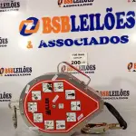 LOTE 200 - 01 TRAVA QUEDAS AUTO RETRÁTIL. (NO ESTADO, LEILÃO NÃO TEM GARANTIA E NEM DEVOLUÇÃO, SUJEITO A POSSÍVEIS AVARIAS VISÍVEIS/OCULTAS E/OU AUSÊNCIA DE COMPONENTES).
