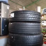 LOTE 266 - 04 PNEUS PARA CAMINHÃO ¾ NAS MEDIDAS 3 215/75/17.5 E 1 205/75/17.5. (NO ESTADO, LEILÃO NÃO TEM GARANTIA E NEM DEVOLUÇÃO, SUJEITO A POSSÍVEIS AVARIAS VISÍVEIS/OCULTAS E/OU AUSÊNCIA DE COMPONENTES).