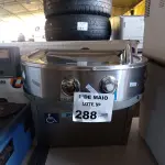 LOTE 288 - 01 BEBEDOURO DE COLUNA MARCA POLO GEL 220V. (NO ESTADO, LEILÃO NÃO TEM GARANTIA E NEM DEVOLUÇÃO, SUJEITO A POSSÍVEIS AVARIAS VISÍVEIS/OCULTAS E/OU AUSÊNCIA DE COMPONENTES).