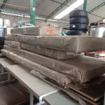LOTE 380 - 01 LOTE COM VÁRIAS PEÇAS DE MÓVEIS DIVERSOS DESMONTADAS. (NO ESTADO, LEILÃO NÃO TEM GARANTIA E NEM DEVOLUÇÃO, SUJEITO A POSSÍVEIS AVARIAS VISÍVEIS/OCULTAS E/OU AUSÊNCIA DE COMPONENTES).