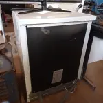 LOTE 480 - 01 LAVA LOUÇAS MARCA GE. (NO ESTADO, LEILÃO NÃO TEM GARANTIA E NEM DEVOLUÇÃO, SUJEITO A POSSÍVEIS AVARIAS VISÍVEIS/OCULTAS E/OU AUSÊNCIA DE COMPONENTES).