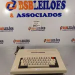 LOTE 203 - 01 TECLADO DO SISTEMA TRS-80 COLOR COMPUTER2. (NO ESTADO, LEILÃO NÃO TEM GARANTIA E NEM DEVOLUÇÃO, SUJEITO A POSSÍVEIS AVARIAS VISÍVEIS/OCULTAS E/OU AUSÊNCIA DE COMPONENTES).