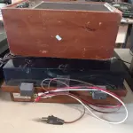 LOTE 437 - 01 TOCA DISCOS PALM BD-3.000L E 01 CAIXA DE SOM. (NO ESTADO, LEILÃO NÃO TEM GARANTIA E NEM DEVOLUÇÃO, SUJEITO A POSSÍVEIS AVARIAS VISÍVEIS/OCULTAS E/OU AUSÊNCIA DE COMPONENTES).