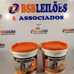 LOTE 328 - 02 BALDES DE DESMOLDANTE PARA FORMAS 3,6L. (NO ESTADO, LEILÃO NÃO TEM GARANTIA E NEM DEVOLUÇÃO, SUJEITO A POSSÍVEIS AVARIAS VISÍVEIS/OCULTAS E/OU AUSÊNCIA DE COMPONENTES).