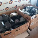 LOTE 416 - 01 LOTE COM GRANDE QUANTIDADE DE MOUSE, CABOS DE FORÇA E CAIXINHAS DE SOM PARA PC MARCAS E MODELOS DIVERSOS. (NO ESTADO, LEILÃO NÃO TEM GARANTIA E NEM DEVOLUÇÃO, SUJEITO A POSSÍVEIS AVARIAS VISÍVEIS/OCULTAS E/OU AUSÊNCIA DE COMPONENTES).