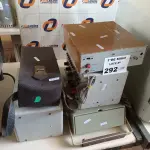 LOTE 292 - 06 EQUIPAMENTOS ELETRÔNICOS ANTIGOS DIVERSOS. (NO ESTADO, LEILÃO NÃO TEM GARANTIA E NEM DEVOLUÇÃO, SUJEITO A POSSÍVEIS AVARIAS VISÍVEIS/OCULTAS E/OU AUSÊNCIA DE COMPONENTES).