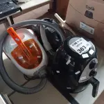 LOTE 363 - 01 AIR FRY MARCA MONDIAL 220V E 02 ASPIRADORES DE PÓ MARCAS E MODELOS DIVERSOS.  (NO ESTADO, LEILÃO NÃO TEM GARANTIA E NEM DEVOLUÇÃO, SUJEITO A POSSÍVEIS AVARIAS VISÍVEIS/OCULTAS E/OU AUSÊNCIA DE COMPONENTES).
