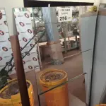 LOTE 256 - 04 ESPELHOS DE TAMANHOS DIVERSOS. (NO ESTADO, LEILÃO NÃO TEM GARANTIA E NEM DEVOLUÇÃO, SUJEITO A POSSÍVEIS AVARIAS VISÍVEIS/OCULTAS E/OU AUSÊNCIA DE COMPONENTES).