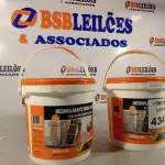 LOTE 434 - 02 BALDES DE DESMOLDANTE PARA FORMAS 3,6L. (NO ESTADO, LEILÃO NÃO TEM GARANTIA E NEM DEVOLUÇÃO, SUJEITO A POSSÍVEIS AVARIAS VISÍVEIS/OCULTAS E/OU AUSÊNCIA DE COMPONENTES).
