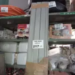LOTE 217 - 01 LOTE COM VÁRIAS CANALETAS EM PVC. (NO ESTADO, LEILÃO NÃO TEM GARANTIA E NEM DEVOLUÇÃO, SUJEITO A POSSÍVEIS AVARIAS VISÍVEIS/OCULTAS E/OU AUSÊNCIA DE COMPONENTES).