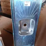 LOTE 397 - 01 PIA EM AÇO INOX CIMENTADO MEDINDO 1,80M X 0,53CM. (NO ESTADO, LEILÃO NÃO TEM GARANTIA E NEM DEVOLUÇÃO, SUJEITO A POSSÍVEIS AVARIAS VISÍVEIS/OCULTAS E/OU AUSÊNCIA DE COMPONENTES).