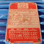 LOTE 185 - 01 MOTOR ELÉTRICO TRIFÁSICO. (NO ESTADO, LEILÃO NÃO TEM GARANTIA E NEM DEVOLUÇÃO, SUJEITO A POSSÍVEIS AVARIAS VISÍVEIS/OCULTAS E/OU AUSÊNCIA DE COMPONENTES).