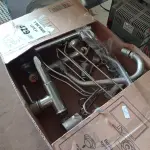 LOTE 429 - 02 TORNEIRAS EM METAL E VÁRIOS ACESSÓRIOS MARCAS E MODELOS DIVERSOS. (NO ESTADO, LEILÃO NÃO TEM GARANTIA E NEM DEVOLUÇÃO, SUJEITO A POSSÍVEIS AVARIAS VISÍVEIS/OCULTAS E/OU AUSÊNCIA DE COMPONENTES).
