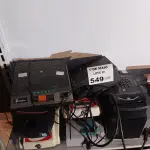 LOTE 549 - 05 RELÓGIOS DE PONTO MARCAS E MODELOS DIVERSOS E 01 REBOBINADOR DE FITAS VHS. (NO ESTADO, LEILÃO NÃO TEM GARANTIA E NEM DEVOLUÇÃO, SUJEITO A POSSÍVEIS AVARIAS VISÍVEIS/OCULTAS E/OU AUSÊNCIA DE COMPONENTES).