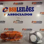 LOTE 080 - 01 BOLA DE BASQUETE E 01 BOLA DE FUTEBOL. (NO ESTADO, LEILÃO NÃO TEM GARANTIA E NEM DEVOLUÇÃO, SUJEITO A POSSÍVEIS AVARIAS VISÍVEIS/OCULTAS E/OU AUSÊNCIA DE COMPONENTES).