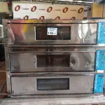 LOTE 116 - 01 FORNO ELÉTRICO INDUSTRIAL 90X70 MARCA METALMAQ/SÉRIE90 C/ 03 CÂMARAS 220V. MEDIDAS: 115X60X85. MEDIDA EXTERNAMENTE POR CÂMARA: PROFUNDIDADE 81CM, COMPRIMENTO 110CM E ALTURA 60CM E  MEDIDA INTERNAMENTE POR CÂMARA: PROFUNDIDADE 70CM, COMPRIMENTO 90CM E ALTURA 20CM. COM PEDRAS REFRATÁRIAS, BASE INCLUSA.FUNCIONANDO PERFEITAMENTE. (NO ESTADO, LEILÃO NÃO TEM GARANTIA E NEM DEVOLUÇÃO, SUJEITO A POSSÍVEIS AVARIAS VISÍVEIS/OCULTAS E/OU AUSÊNCIA DE COMPONENTES).