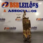 LOTE 048 - 01 RELÓGIO ANTIGO PARA DECORAÇÃO. (NO ESTADO, LEILÃO NÃO TEM GARANTIA E NEM DEVOLUÇÃO, SUJEITO A POSSÍVEIS AVARIAS VISÍVEIS/OCULTAS E/OU AUSÊNCIA DE COMPONENTES).