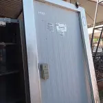 LOTE 632 - 01 PORTA PARA CÂMARA FRIA. (NO ESTADO, LEILÃO NÃO TEM GARANTIA E NEM DEVOLUÇÃO, SUJEITO A POSSÍVEIS AVARIAS VISÍVEIS/OCULTAS E/OU AUSÊNCIA DE COMPONENTES).