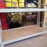 LOTE 520 - 01 CAMA BELICHE EM METAL. (NO ESTADO, LEILÃO NÃO TEM GARANTIA E NEM DEVOLUÇÃO, SUJEITO A POSSÍVEIS AVARIAS VISÍVEIS/OCULTAS E/OU AUSÊNCIA DE COMPONENTES).