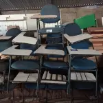 LOTE 506 - 10 CADEIRAS DE AUDITÓRIO. (NO ESTADO, LEILÃO NÃO TEM GARANTIA E NEM DEVOLUÇÃO, SUJEITO A POSSÍVEIS AVARIAS VISÍVEIS/OCULTAS E/OU AUSÊNCIA DE COMPONENTES).