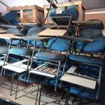 LOTE 511 - 10 CADEIRAS DE AUDITÓRIO. (NO ESTADO, LEILÃO NÃO TEM GARANTIA E NEM DEVOLUÇÃO, SUJEITO A POSSÍVEIS AVARIAS VISÍVEIS/OCULTAS E/OU AUSÊNCIA DE COMPONENTES).