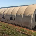 LOTE 056 - 01 TENDA “CARPA” MEDINDO 30METROS DE COMPRIMENTO X 8 METROS DE LARGURA (NO ESTADO, NÃO SABEMOS SE FUNCIONA. LEILÃO NÃO TEM GARANTIA E NEM DEVOLUÇÃO).