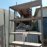 LOTE 625 - 01 ESTANTE DE FERRO COM 05 PRATELEIRAS. (NO ESTADO, LEILÃO NÃO TEM GARANTIA E NEM DEVOLUÇÃO, SUJEITO A POSSÍVEIS AVARIAS VISÍVEIS/OCULTAS E/OU AUSÊNCIA DE COMPONENTES).