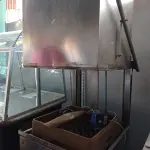 LOTE 577 - 01 LAVA LOUÇAS INDUSTRIAL E 01 ASPIRADOR DE PÓ COM AVARIAS. (NO ESTADO, LEILÃO NÃO TEM GARANTIA E NEM DEVOLUÇÃO, SUJEITO A POSSÍVEIS AVARIAS VISÍVEIS/OCULTAS E/OU AUSÊNCIA DE COMPONENTES).