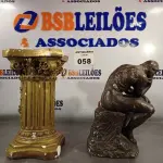 LOTE 058 - 01 ESTÁTUA DO PENSADOR E 01 COLUNA DE ANJO. (NO ESTADO, LEILÃO NÃO TEM GARANTIA E NEM DEVOLUÇÃO, SUJEITO A POSSÍVEIS AVARIAS VISÍVEIS/OCULTAS E/OU AUSÊNCIA DE COMPONENTES).