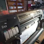 LOTE 534 - 01 PLOTTER MARCA HP MODELO DESIGNJET 1055CM PLUS. (NO ESTADO, LEILÃO NÃO TEM GARANTIA E NEM DEVOLUÇÃO, SUJEITO A POSSÍVEIS AVARIAS VISÍVEIS/OCULTAS E/OU AUSÊNCIA DE COMPONENTES).
