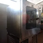 LOTE 576 - 01 FORNO COMBINADO ELÉTRICO EM INOX MARCA ENGEFOOD. (NO ESTADO, LEILÃO NÃO TEM GARANTIA E NEM DEVOLUÇÃO, SUJEITO A POSSÍVEIS AVARIAS VISÍVEIS/OCULTAS E/OU AUSÊNCIA DE COMPONENTES).