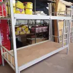 LOTE 620 - 01 CAMA BELICHE EM METAL SEM COLCHÃO. (NO ESTADO, LEILÃO NÃO TEM GARANTIA E NEM DEVOLUÇÃO, SUJEITO A POSSÍVEIS AVARIAS VISÍVEIS/OCULTAS E/OU AUSÊNCIA DE COMPONENTES).