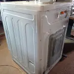 LOTE 526 - 01 LAVA SECA MARCA ELECTROLUX 10.5 KG 220V. (NO ESTADO, LEILÃO NÃO TEM GARANTIA E NEM DEVOLUÇÃO, SUJEITO A POSSÍVEIS AVARIAS VISÍVEIS/OCULTAS E/OU AUSÊNCIA DE COMPONENTES).