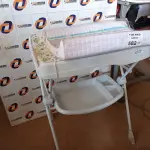 LOTE 582 - 01 BANHEIRA COM SUPORTE E TROCADOR. (NO ESTADO, LEILÃO NÃO TEM GARANTIA E NEM DEVOLUÇÃO, SUJEITO A POSSÍVEIS AVARIAS VISÍVEIS/OCULTAS E/OU AUSÊNCIA DE COMPONENTES).
