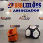 LOTE 030 - 01 BOLA DE BASQUETE E 01 BOLA DE FUTEBOL. (NO ESTADO, LEILÃO NÃO TEM GARANTIA E NEM DEVOLUÇÃO, SUJEITO A POSSÍVEIS AVARIAS VISÍVEIS/OCULTAS E/OU AUSÊNCIA DE COMPONENTES).