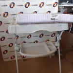 LOTE 582 - 01 BANHEIRA COM SUPORTE E TROCADOR. (NO ESTADO, LEILÃO NÃO TEM GARANTIA E NEM DEVOLUÇÃO, SUJEITO A POSSÍVEIS AVARIAS VISÍVEIS/OCULTAS E/OU AUSÊNCIA DE COMPONENTES).