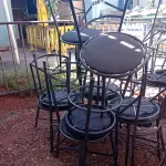 LOTE 638 - 01 LOTE COM VÁRIAS CADEIRAS DE FERRO COM AVARIAS. (NO ESTADO, LEILÃO NÃO TEM GARANTIA E NEM DEVOLUÇÃO, SUJEITO A POSSÍVEIS AVARIAS VISÍVEIS/OCULTAS E/OU AUSÊNCIA DE COMPONENTES).