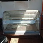LOTE 613 - 01 BALCÃO REFRIGERADO PARA TORTERIA. (NO ESTADO, LEILÃO NÃO TEM GARANTIA E NEM DEVOLUÇÃO, SUJEITO A POSSÍVEIS AVARIAS VISÍVEIS/OCULTAS E/OU AUSÊNCIA DE COMPONENTES).