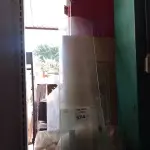 LOTE 574 - 01 LOTE COM VÁRIOS RECORTES DE VIDRO SENDO ALGUNS CURVO. (NO ESTADO, LEILÃO NÃO TEM GARANTIA E NEM DEVOLUÇÃO, SUJEITO A POSSÍVEIS AVARIAS VISÍVEIS/OCULTAS E/OU AUSÊNCIA DE COMPONENTES).