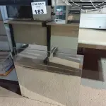 LOTE 183 - 03 ESPELHOS DE TAMANHOS DIVERSOS. (NO ESTADO, LEILÃO NÃO TEM GARANTIA E NEM DEVOLUÇÃO, SUJEITO A POSSÍVEIS AVARIAS VISÍVEIS/OCULTAS E/OU AUSÊNCIA DE COMPONENTES).