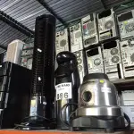 LOTE 086 - 01 VENTILADOR DE COLUNA, 02 GARRAFAS TÉRMICAS E 01 BASE DE LIQUIDIFICADOR MARCAS E MODELOS DIVERSOS. (NO ESTADO, LEILÃO NÃO TEM GARANTIA E NEM DEVOLUÇÃO, SUJEITO A POSSÍVEIS AVARIAS VISÍVEIS/OCULTAS E/OU AUSÊNCIA DE COMPONENTES).