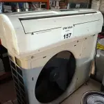 LOTE 157 - 01 AR CONDICIONADO MARCA KOMECO BRIZE 7.000BTU. (NO ESTADO, LEILÃO NÃO TEM GARANTIA E NEM DEVOLUÇÃO, SUJEITO A POSSÍVEIS AVARIAS VISÍVEIS/OCULTAS E/OU AUSÊNCIA DE COMPONENTES).