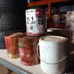 LOTE 161 - 03 GALÕES DE MASSA CORRIDA PVA 6,4KG E 03 GALÕES DE ESMALTE SINTÉTICO CORES DIVERSAS COM AVARIAS. (NO ESTADO, LEILÃO NÃO TEM GARANTIA E NEM DEVOLUÇÃO, SUJEITO A POSSÍVEIS AVARIAS VISÍVEIS/OCULTAS E/OU AUSÊNCIA DE COMPONENTES).