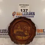 LOTE 137 - 01 PRATO DE PAREDE. (NO ESTADO, LEILÃO NÃO TEM GARANTIA E NEM DEVOLUÇÃO, SUJEITO A POSSÍVEIS AVARIAS VISÍVEIS/OCULTAS E/OU AUSÊNCIA DE COMPONENTES).