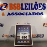 LOTE 150 - 01 IPAD 16GB COM CARREGADOR BLOQUEADO PARA RETIRADA DE PEÇAS. (NO ESTADO, LEILÃO NÃO TEM GARANTIA E NEM DEVOLUÇÃO, SUJEITO A POSSÍVEIS AVARIAS VISÍVEIS/OCULTAS E/OU AUSÊNCIA DE COMPONENTES).
