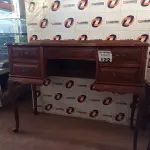 LOTE 122 - 01 ESCRIVANINHA ESTILO MARIA ANTONIETA INÍCIO DOS ANOS 1900. (NO ESTADO, LEILÃO NÃO TEM GARANTIA E NEM DEVOLUÇÃO, SUJEITO A POSSÍVEIS AVARIAS VISÍVEIS/OCULTAS E/OU AUSÊNCIA DE COMPONENTES).