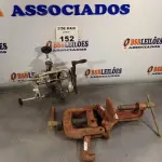 LOTE 152 - 01 MORSA PARA TORNO E 01 DESCASCADOR DE LARANJAS. (NO ESTADO, LEILÃO NÃO TEM GARANTIA E NEM DEVOLUÇÃO, SUJEITO A POSSÍVEIS AVARIAS VISÍVEIS/OCULTAS E/OU AUSÊNCIA DE COMPONENTES).