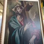 LOTE 135 - 01 QUADRO ARTE SACRA PINTURA DE JESUS CRISTO CARREGANDO A CRUZ. (NO ESTADO, LEILÃO NÃO TEM GARANTIA E NEM DEVOLUÇÃO, SUJEITO A POSSÍVEIS AVARIAS VISÍVEIS/OCULTAS E/OU AUSÊNCIA DE COMPONENTES).
