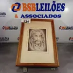 LOTE 126 - 01 QUADRO ARTE SACRA IMAGEM DE JESUS CRISTO EM PRETO E BRANCO. (NO ESTADO, LEILÃO NÃO TEM GARANTIA E NEM DEVOLUÇÃO, SUJEITO A POSSÍVEIS AVARIAS VISÍVEIS/OCULTAS E/OU AUSÊNCIA DE COMPONENTES).